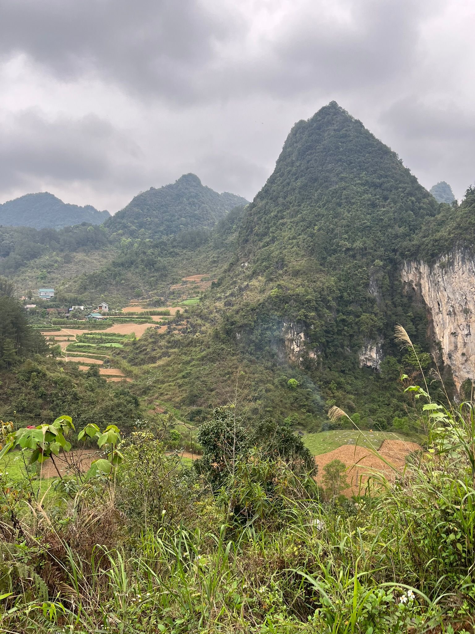 10-Day Ha Giang Loop & Hoang Su Phi Cycling Adventure